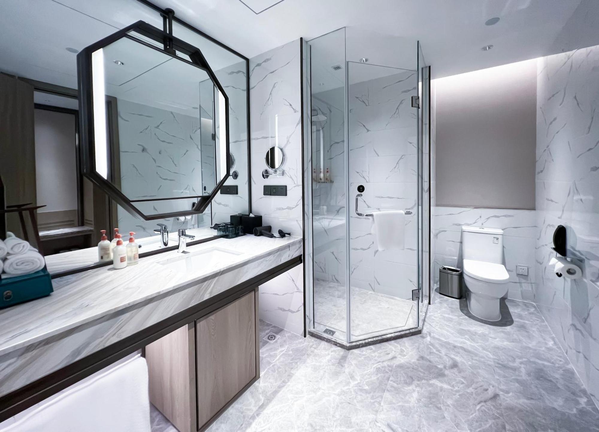 Crowne Plaza Hangzhou Linping By Ihg Экстерьер фото