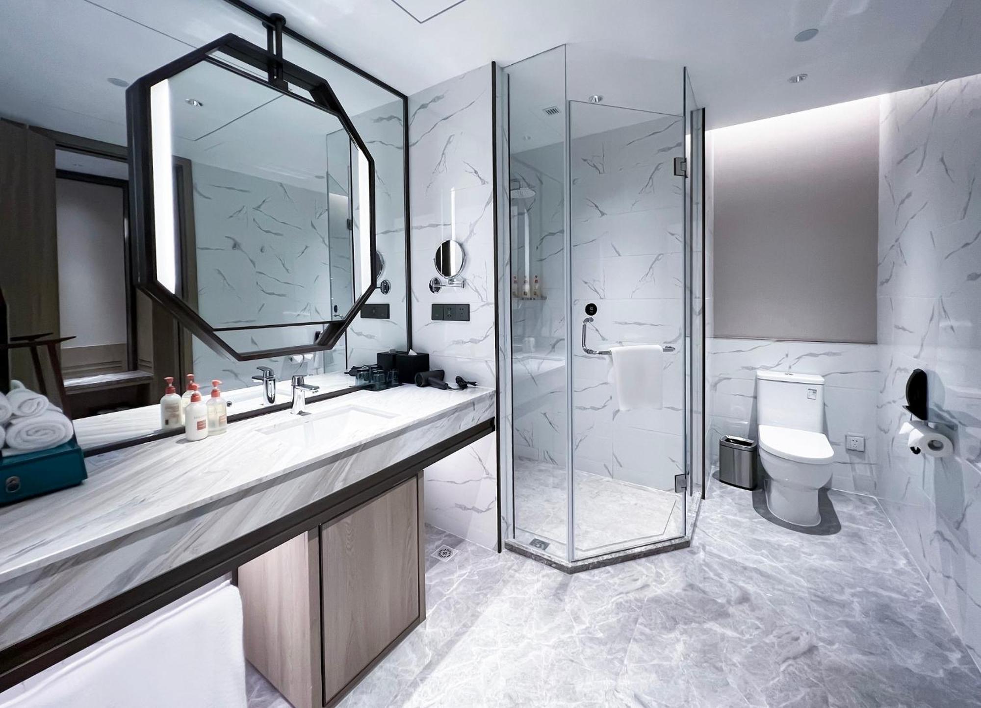 Crowne Plaza Hangzhou Linping By Ihg Экстерьер фото